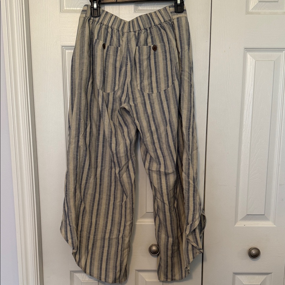 Patagonia Striped Wide-Leg wrap Pants. Create a bundle and save! - Picture 4 of 6